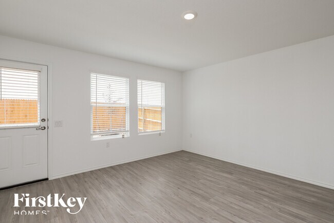 Building Photo - 4518 Emma Way