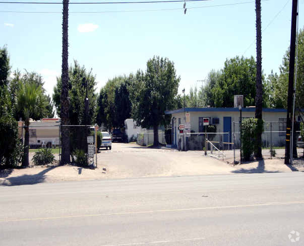 Building Photo - Manor Trailer Park