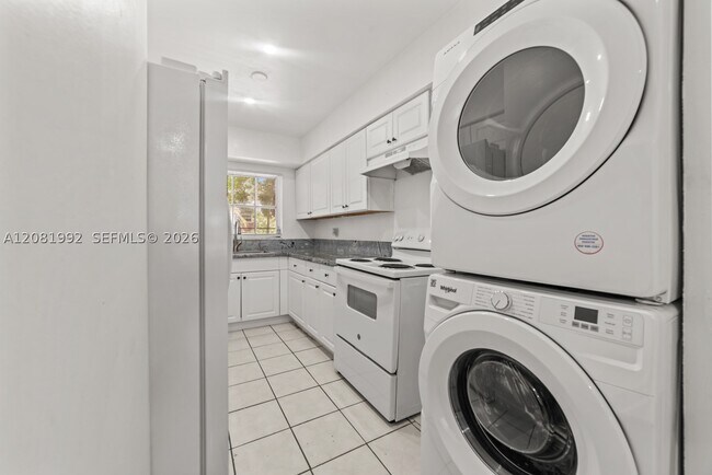 Foto del edificio - 1710 NE 142nd St