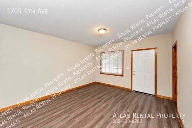 Foto del edificio - 3709 9th Ave