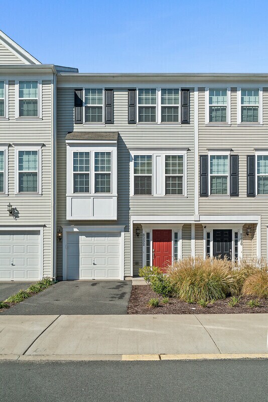 Foto del edificio - 8292 Heritage Crossing Ct