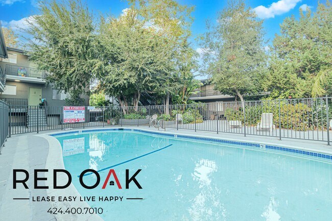 Foto del edificio - 12737 Moorpark St