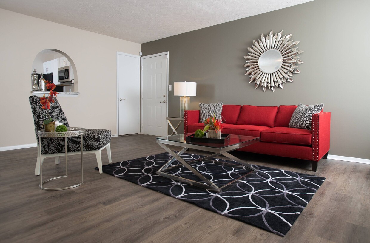 Open Floor Plan Living Area - Ridge Crossings Apartments