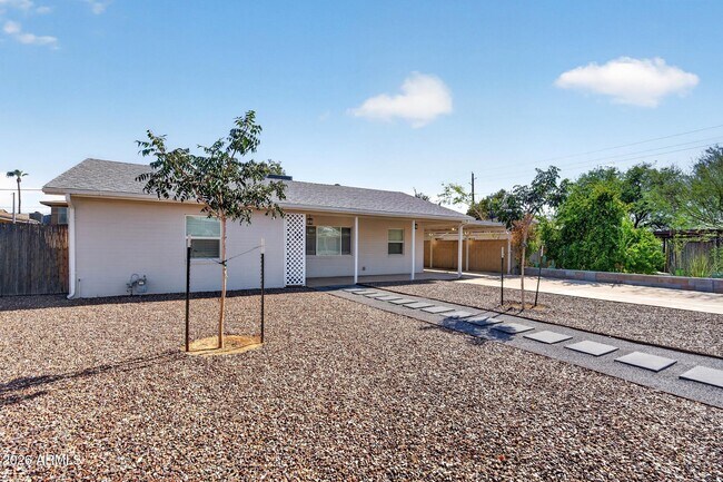 Foto del edificio - 1007 E Citrus Wy