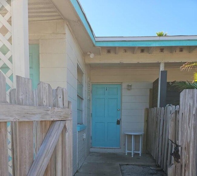 Foto del edificio - 490 S Orlando Ave
