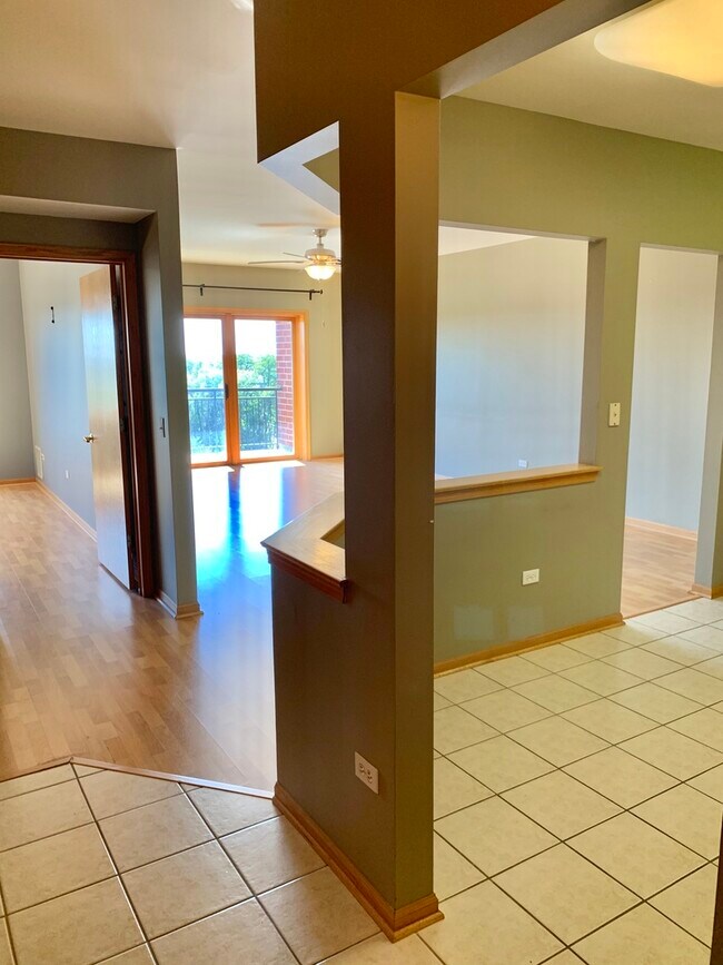 Foto del edificio - 5555 N Cumberland Ave