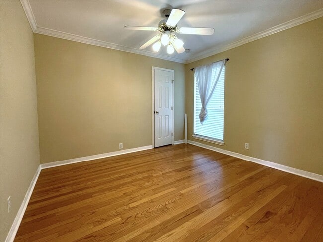 Foto del edificio - 1834 Locksford St