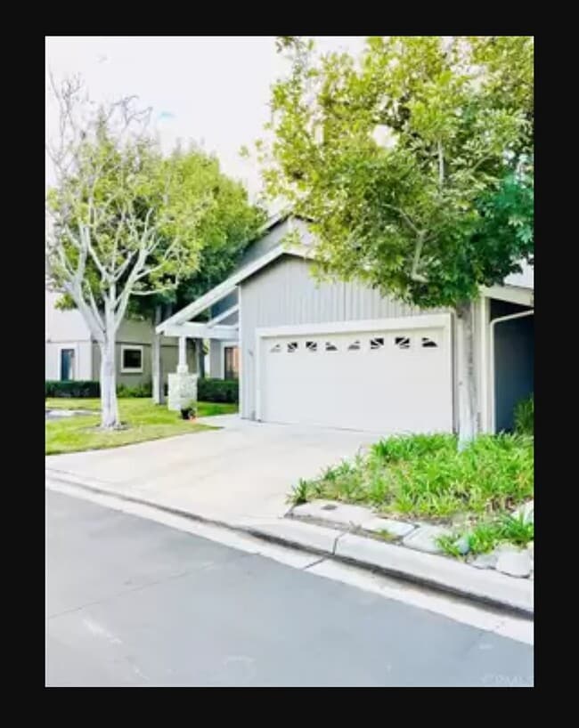 Building Photo - 130 S Waterwheel Way