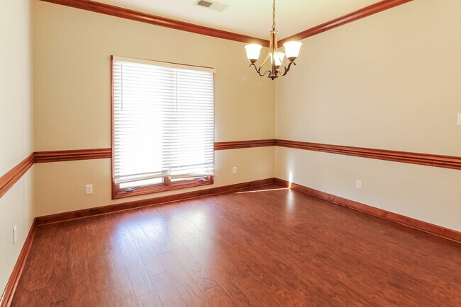 Foto del edificio - 7182 Golden Oaks Loop E