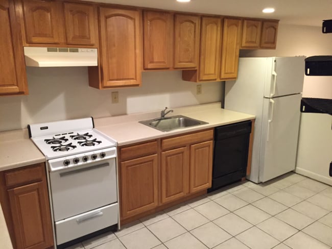 Photo - 1915 Green St Apartment