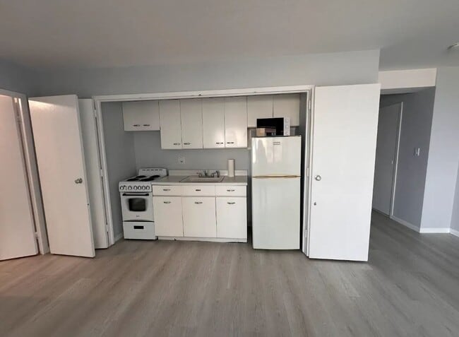 Foto del edificio - 3100 N Lake Shore Dr