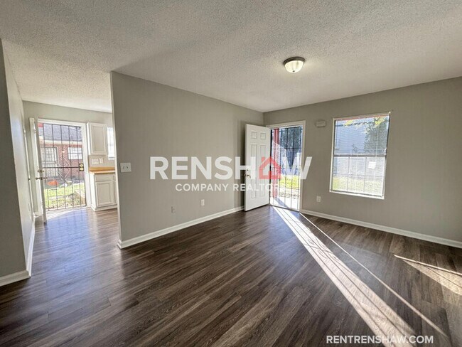 Foto del edificio - 748 E Bodley Ave