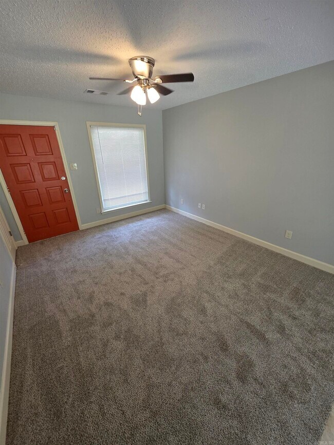 Foto del edificio - 5400 Southboro Dr