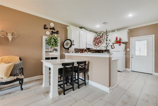 Building Photo - 16610 Mueschke Rd