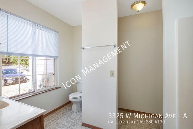 Foto del edificio - 3325 W Michigan Ave