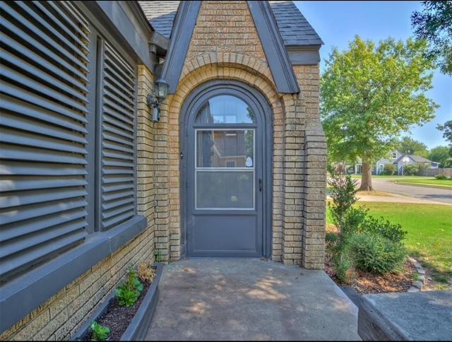 Foto del edificio - 4507 N Donald Ave