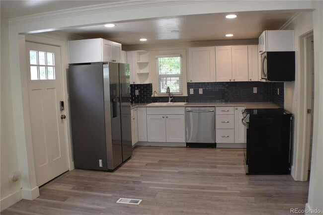 Photo - 1328 E St Vrain St House