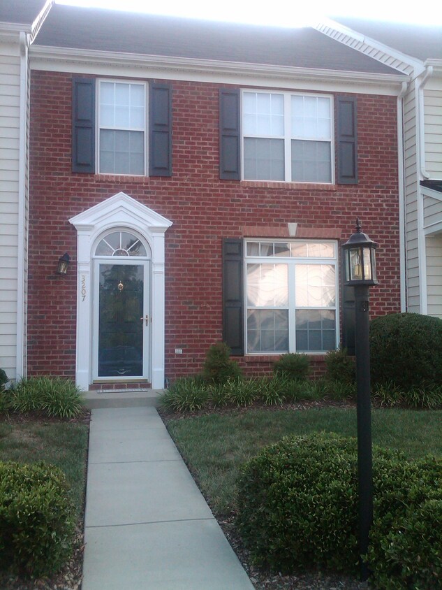3207 Friars Walk Ln, Glen Allen, VA 23059 Townhome Rentals in Glen
