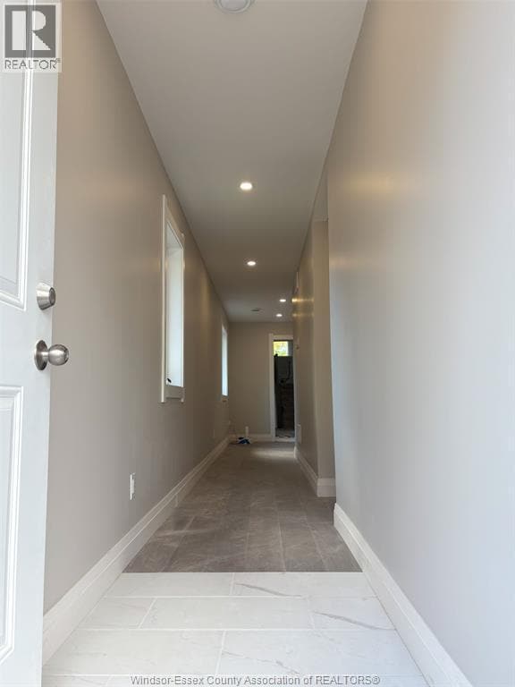 Photo du bâtiment - 912 Hall Ave