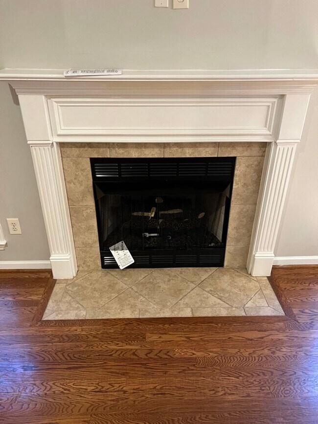 Foto del edificio - Townhome For Rent In Hoover!!! View with 48 Hours Notice!