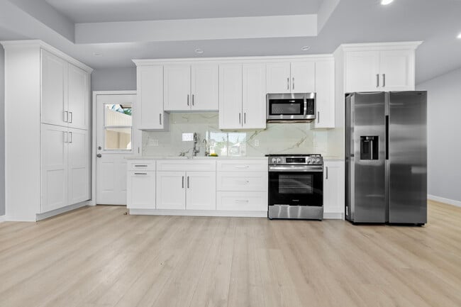 Foto del edificio - 14422 Judd St