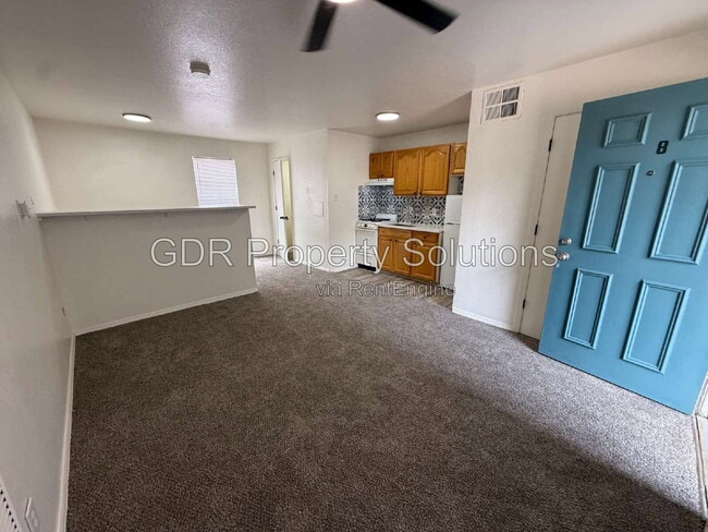 Building Photo - 401 14th St NW