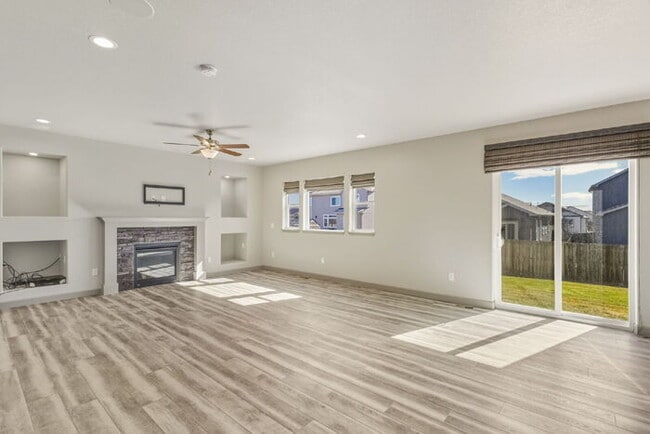 Building Photo - Move-In Now and Get November Rent FREE! Sp...