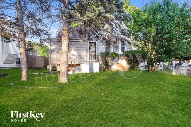 Building Photo - 425 Judson St