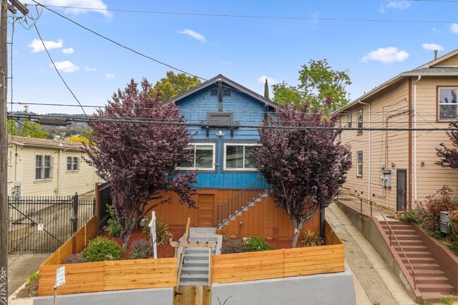 Foto del edificio - 4448 MacArthur Blvd