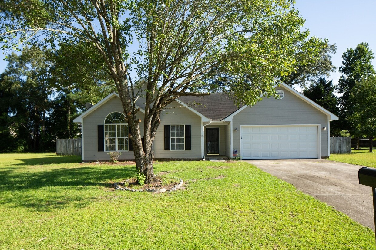 Foto principal - 163 Independence Dr