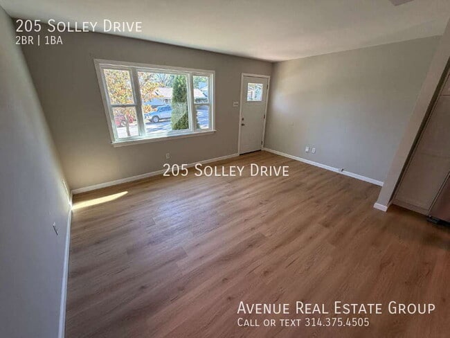 Building Photo - 205 Solley Dr