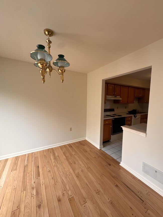 Foto del edificio - 4282 Wimbledon Dr