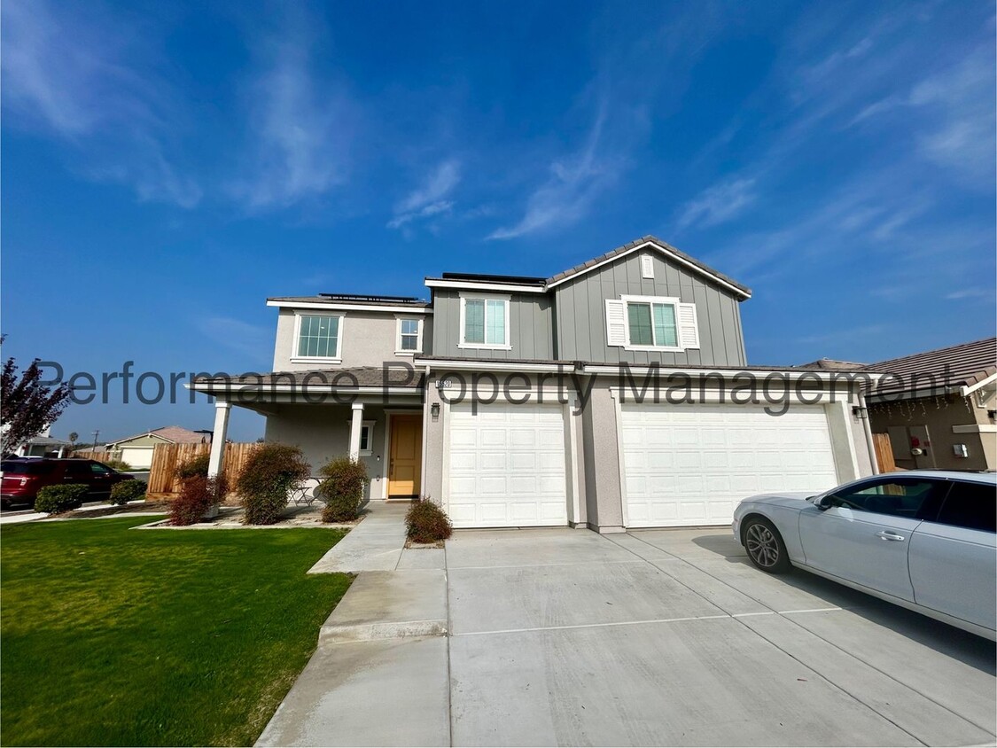 Foto principal - Stunning 4 Bed/3 Bath Home in NW Bakersfie...