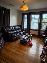 Building Photo - 68 Belden St