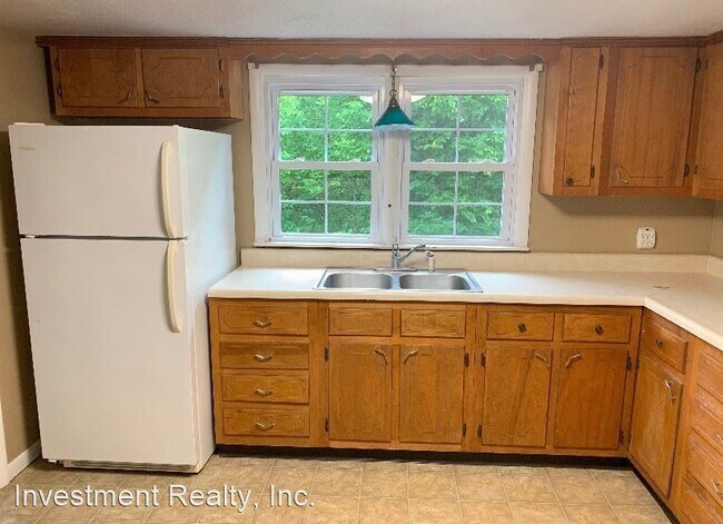 Foto del edificio - 3 br, 1 bath House - 11625 Main St.