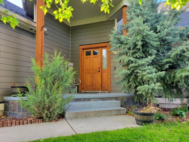 Building Photo - 75 E Katina Ct