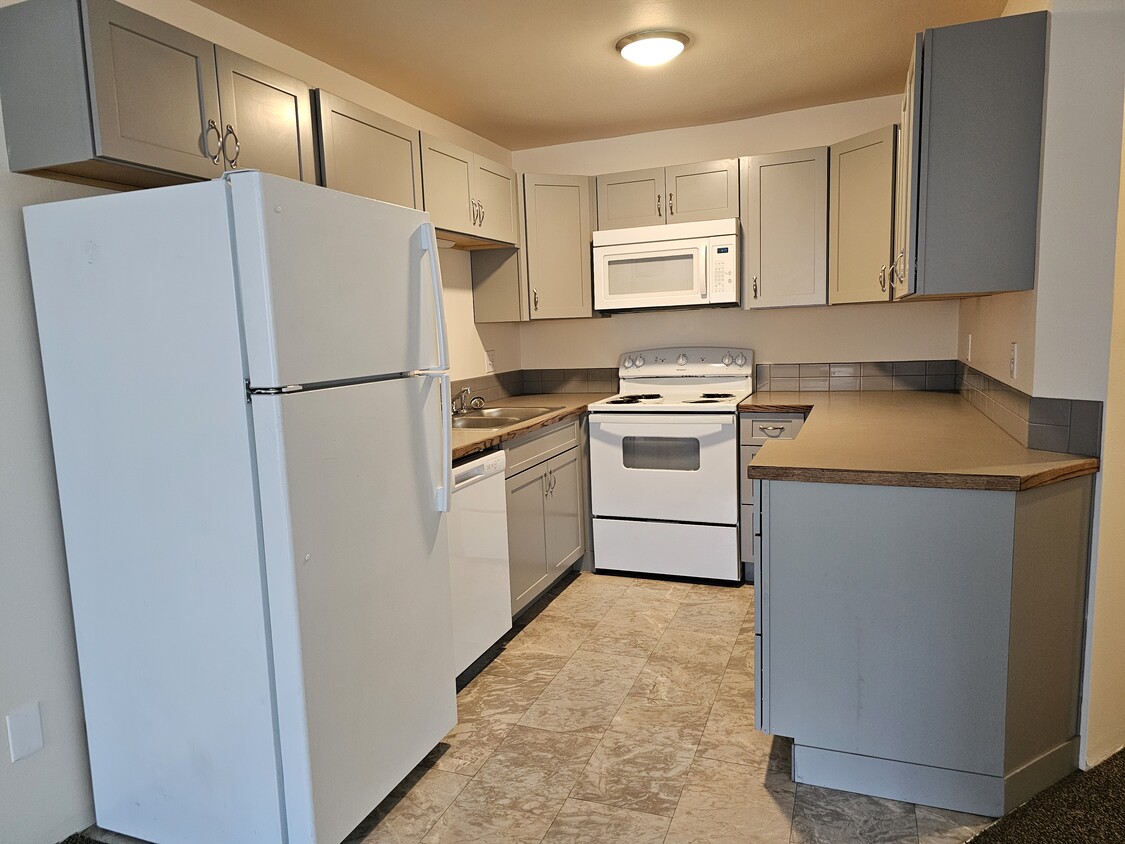 5th floor 2 bedroom unit kitchen - East 12 Rockwood Apartments