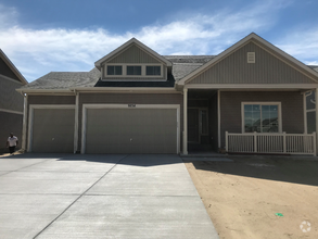 Building Photo - 9234 Streamside Trl