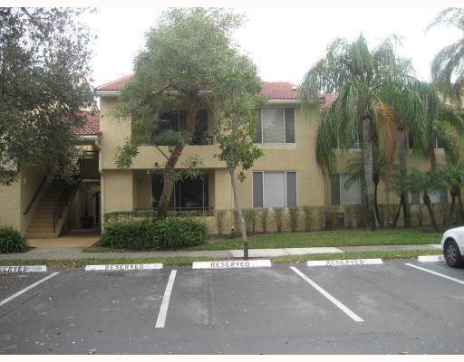 Foto del edificio - 701 Lyons Rd