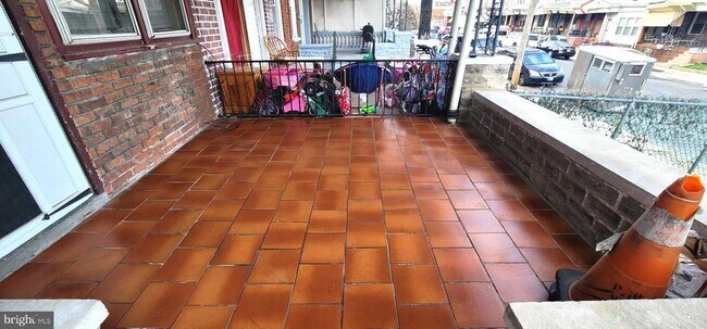 Foto del edificio - 4922 N 8th St