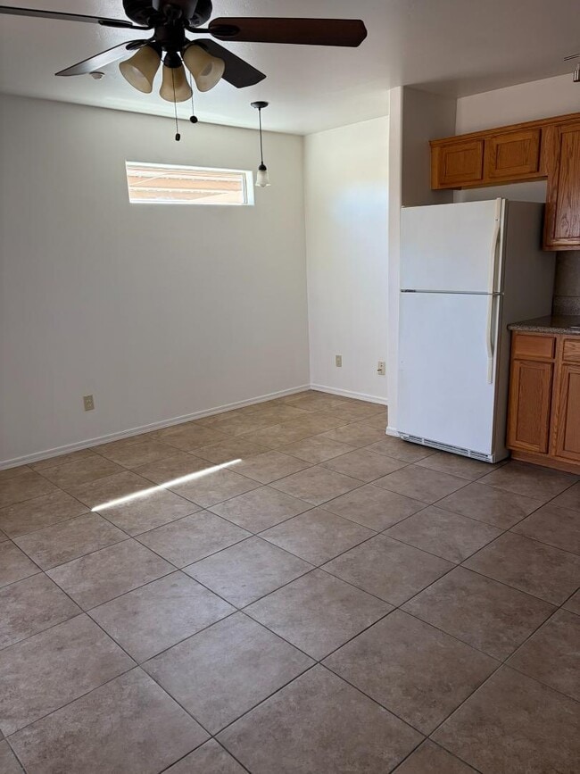 Building Photo - 1291 Vaquero Dr