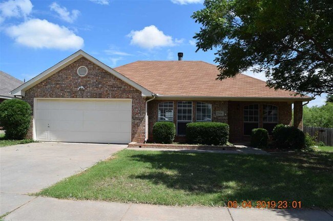 2504 Tinker Trail Wichita Falls Tx 76306 House For Rent In
