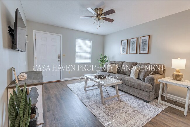 Building Photo - 2 Bed 1 Bath