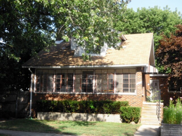 Building Photo - 115 S Pleasant St