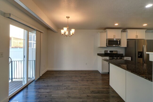 Foto del edificio - Townhome in Saratoga Springs