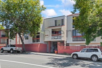 Building Photo - Unit 217