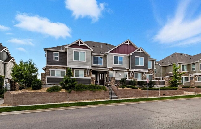 Bright and Airy 2 Bed 2.5 Bath Townhome in Cherry Creek Schools! - Bright and Airy 2 Bed 2.5 Bath Townhome in Cherry Creek Schools!