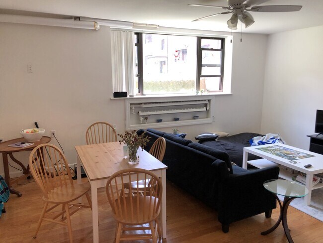 Building Photo - 112 Longwood Ave