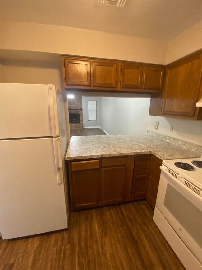 Foto del edificio - 2923 Woodrich Dr