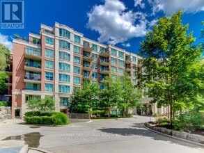 Building Photo - 38-538 William Carson Crescent